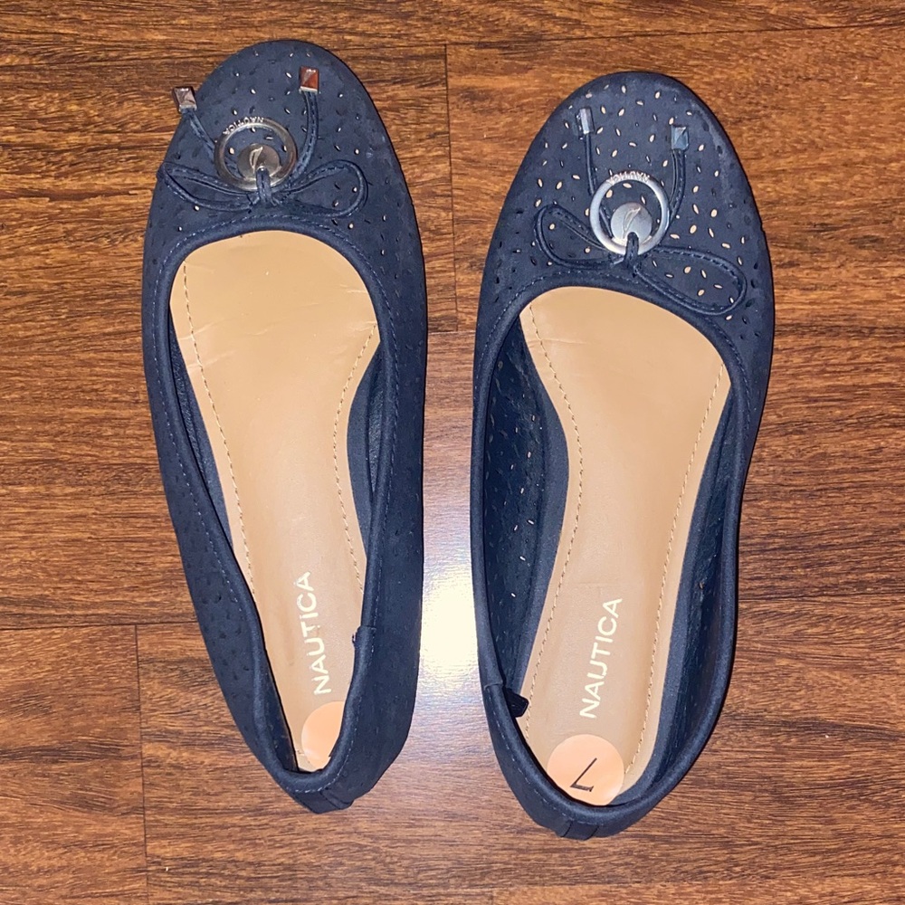 Nautica Women's Navy Perforated flats 7